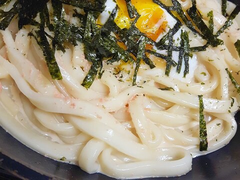 子供が大好き(^^)温玉たらこマヨうどん♪